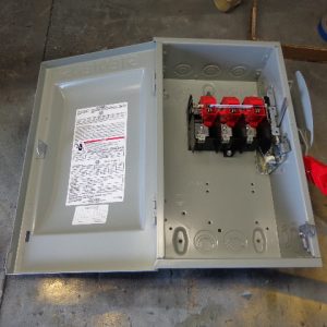 HNF362: SIEMENS, HEAVY DUTY SAFETY SWITCH 60 AMPS, 600V AC/DC, 3 POLE, 3 WIRE, NEMA TYPE 1 INDOOR ENCLOSURE.
