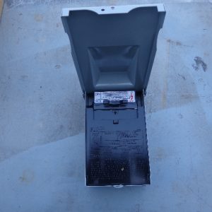 DPU222R: EATON, 60 AMP NON-FUSIBLE PULLOUT AIR CONDITIONER DISCONNECT NEMA TYPE 3R STEEL ENCLOSURE