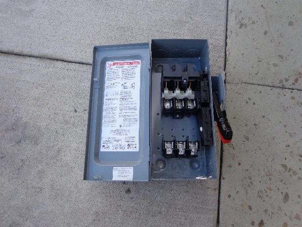 H361: HEAVY DUTY INDOOR SAFETY SWITCH , SQUARE D