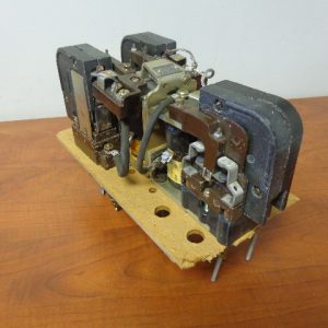 M-221-2H: WESTINGHOUSE, DC CONTACTOR 125 VOLT, 50 AMP, STYLE 1289280. WITH 125VDC COILS 175437 AND 1625677