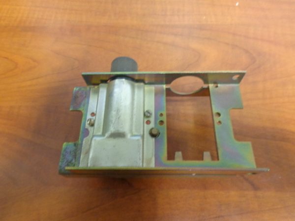 2016-64691-022; HUBBELL, PUSH BUTTON INSERT