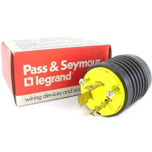 L820-P; PASS & SEYMOUR, TURNLOCK PLUG
