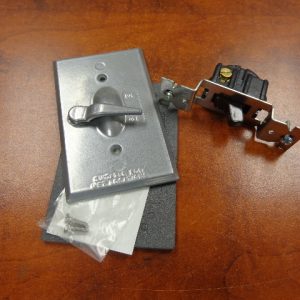SW-1; PERFECT-LINE, LEVER SWITCH COVER AND SINGLE POLE DEVICE