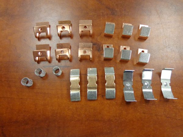 6-43-2: AFTERMARKET, 3 POLE REPLACEMENT CONTACT KIT FOR CUTLER-HAMMER FREEDOM SERIES SIZE 3