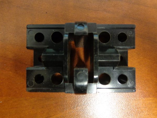 17628: HUBBELL AUXILIARY BASE FOR AUXILIARY SWITCH RA 17628