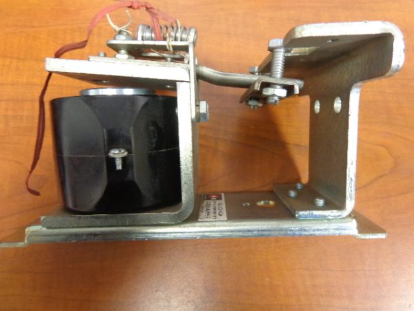 CUTLER HAMMER DC RELAY 600V, 4 DOUBLE CIRCUIT BLOCKS, 1585-1 COIL, 6011H2-103-1 6011H2-103