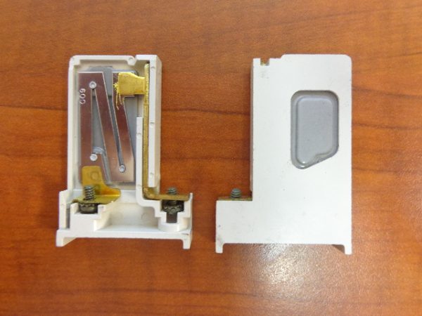 H2009B-3: CUTLER HAMMER, FREEDOM SERIES HEATER PACK, SET OF THREE, 4.55 - 7.40 AMP. PART NO. ON HEATER H2009B