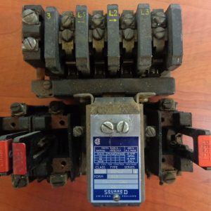 SQUARE D CLASS 8536, TYPE BO-2J, NEMA SIZE 0, SERIES A, MAGNETIC 3 POLE STARTER, WITH 1