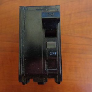 SQUARE D 20 AMP CIRCUIT BREAKER 120/240V, 2 POLE Q0B220