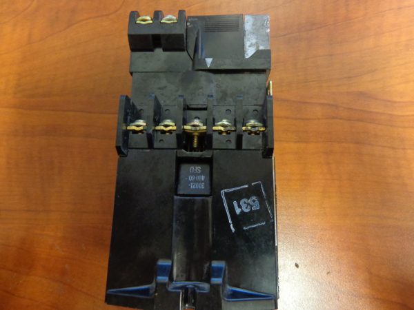 SQUARE D CONTROL RELAY CLASS 8501 TYPE G WITH GU TIME DELAY ATTACHMENT  G 8501-G0-40