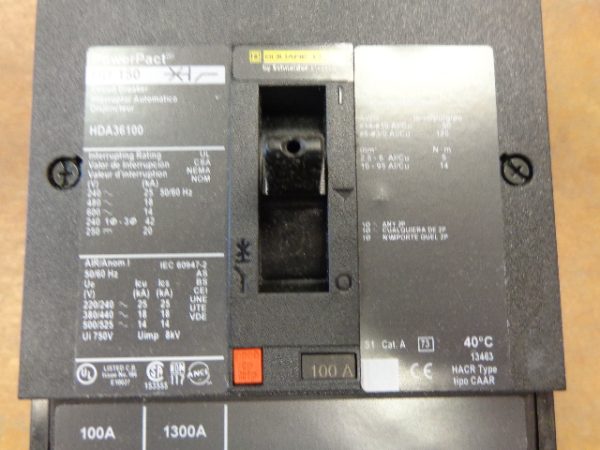 SQUARE D CIRCUIT BREAKER HDA36100