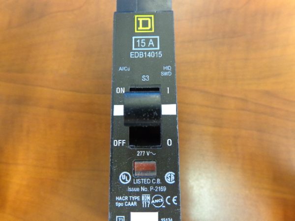 SQUARE D CIRCUIT BREAKER EDB14015
