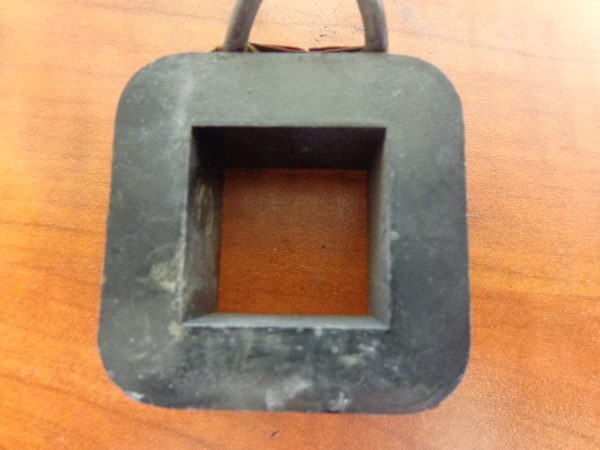 UNKNOWN BRAND COIL SQUARE W/ 2 CONNECTORS 7783B5