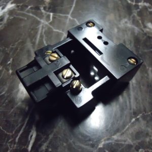 Z-21128: ALLEN-BRADLEY, COIL COVER SIZE 0 CONTACTOR SERIES K, WITH NORMALLY OPEN CONTACT INTERLOCK