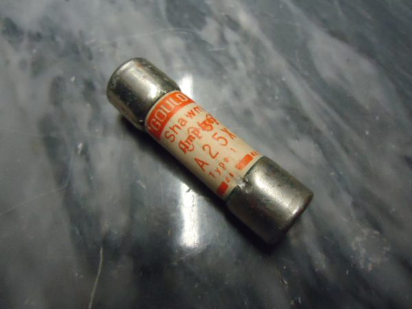 A25X4-1: FUSE 4 AMP, SHAWMUT