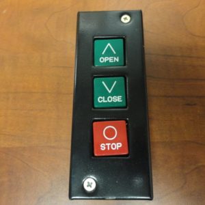 PBS-3: MMTC INC, COMMERCIAL GARAGE DOOR CONTROL PUSH BUTTON STATION OPEN - CLOSE - STOP, 5A 240VAC