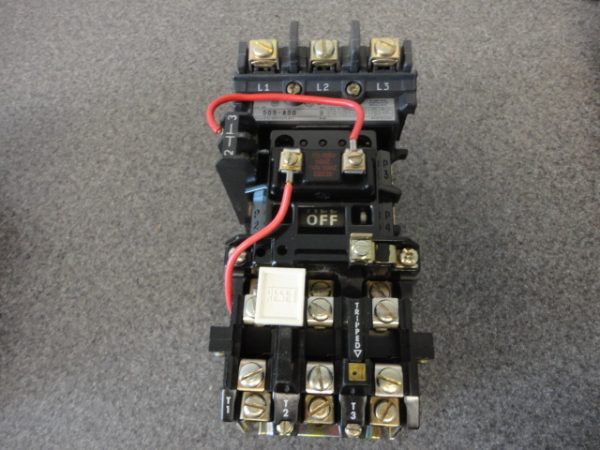 509-AOD: ALLEN-BRADLEY, STARTER SIZE 0, 3 POLE, 18 AMP 600VAC MAX, SERIES B, COIL CB236 110V 50HZ / 115-120V 60HZ. WITH AUXILIARY CONTACT 595-A SERIES B HEAVY DUTY 600VAC MAX.