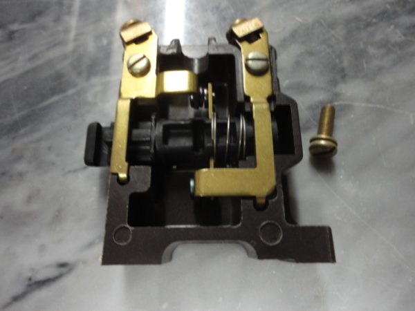 KPM-22A: UNIVERSAL POLE KIT, CLARK
