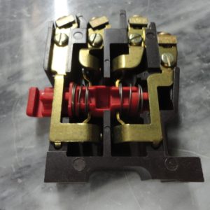 KPMA-1: JOSLYN CLARK SYLVANIA, RECONDITIONED UNIVERSAL POLE KIT, RED PLUNGER, 1 N.O. & 1 N.C., CONTACT BLOCK KPMA1