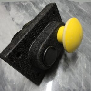 SPECIAL: PLAM PUSHBUTTON, REES