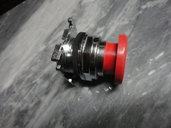 10250T122: PUSH BUTTON, CUTLER HAMMER