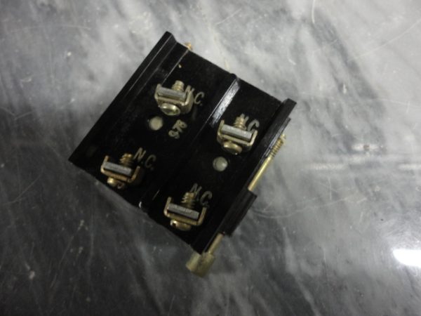 E30KLA5: DPST, 2 NORMALLY CLOSED CONTACT BLOCK, CUTLER HAMMER