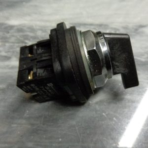 XB3BJ33: SELECTOR SWITCH, TELEMECANIQUE