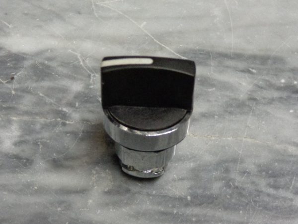 ZB4BD2: SELECTOR SWITCH, TELEMECANIQUE