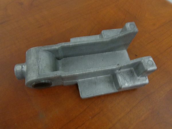 LT-4029-A: MAGNET ARM BRACKET 101878, SQUARE D