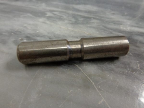 LT-1037: MAGNET ARM PIN, SQUARE D