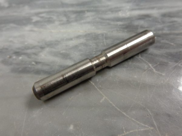 LT-1038: MAGNET ARM PIN, SQUARE D