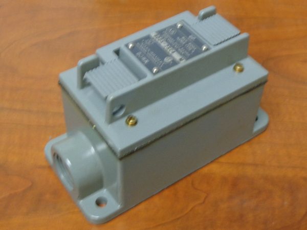 800S-2SC4: PUSH BUTTON START STATION, ALLEN BRADLEY