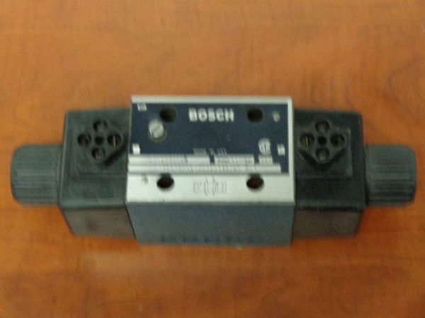 9810232004: DIRECTIONAL CONTROL VALVE, BOSCH