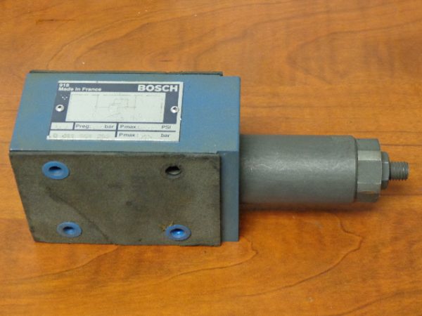 0-811-101-262: BOSCH, PRESSURE RELIEF VALVE