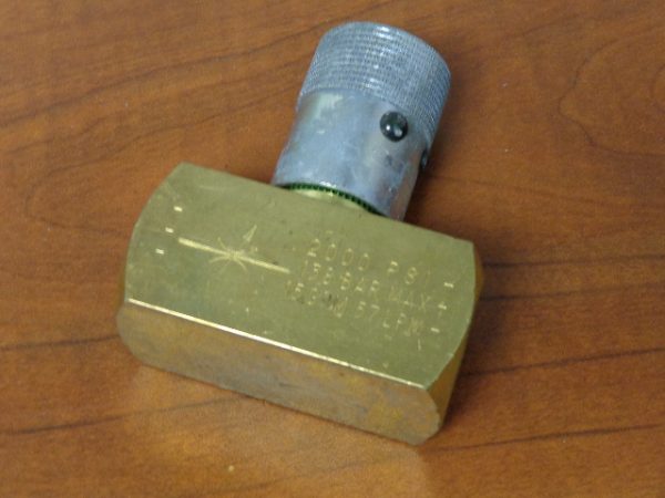 N800B: PARKER HYDRAULIC VALVE, PARKER-HANNIFIN