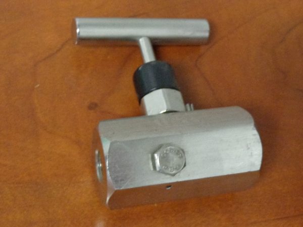4339780-316SS: HYDRAULIC VALVE, WIKA