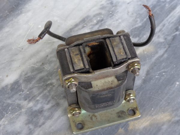 CR9500A101B2A: GENERAL ELECTRIC SOLENOID CR9500A101B2A