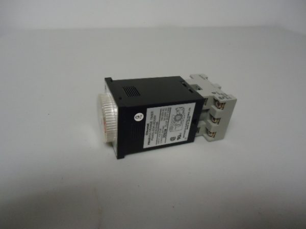 PM48A-100H-AC120V, AROMAT, TIME DELAY RELAY, 11 PIN, USED