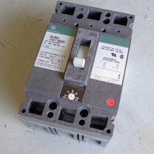 TEC36050: GENERAL ELECTRIC, MOLDED CASE CIRCUIT BREAKER 3 POLE, 50 AMP, 600VAC.