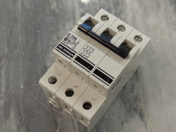 3G32U:ALTECH ABL SURSUM 3G32U MINIATURE 3 POLE CIRCUIT BREAKER,ALTECH