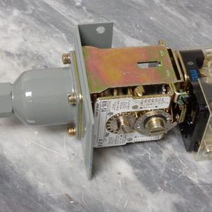 836-C6:ALLEN BRADLEY 836-C6 PRESSURE SWITCH,ALLEN BRADLEY