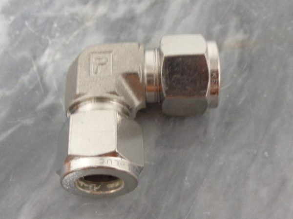 8EE8:PARKER A-LOK FITTING 6EE8 1/2 UNION ELBOW,PARKER