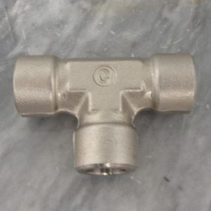 SS-8-T:SWAGELOK FITTING SS-8-T 1/2" ALL FEMALE FITTING,SWAGELOK
