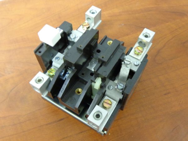 C300EN1: SIZE 3 OVERLOAD RELAY, CUTLER HAMMER