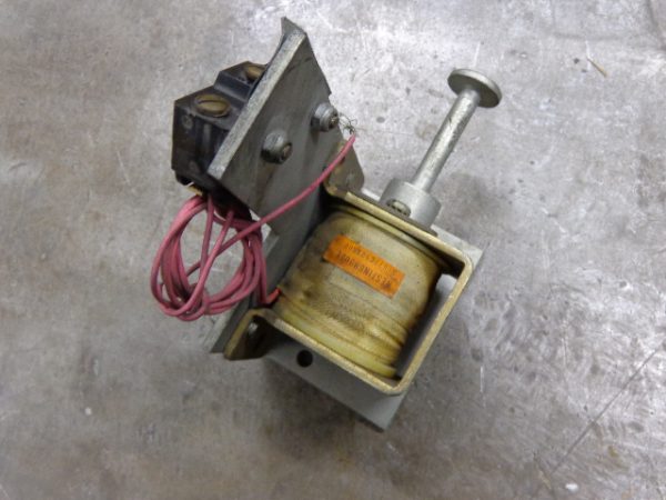 S-677C9D3G06 WESTINGHOUSE SHUNT TRIP RELAY COIL 677C9D3G06