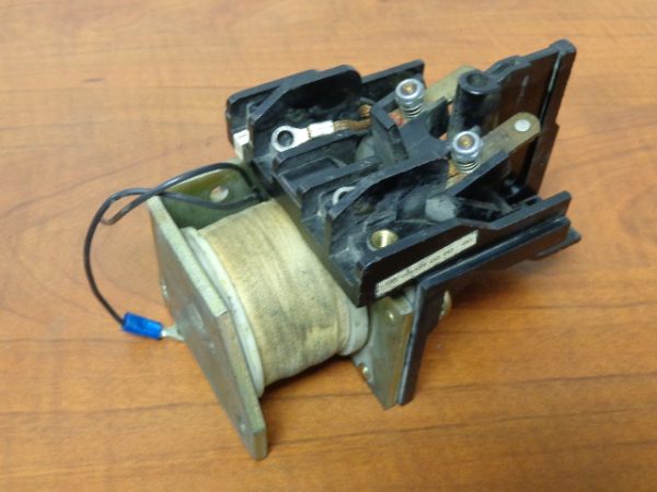 S-1529443-B:WESTINGHOUSE S-1529443-B SHUNT TRIP ATTACHMENT,WESTINGHOUSE