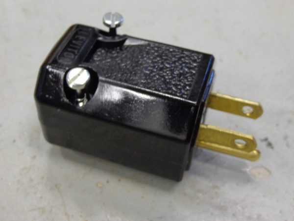 5266-N, LEVITON, GROUNDING PLUG, 2 POLE, 3 WIRE, BLACK