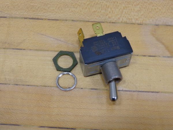 7561K6:EATON TOGGLE SWITCH 7561K6,EATON CUTLER HAMMER
