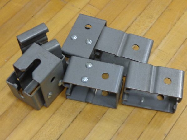 18008C:STRUT HANGER 18008C,STRUT HANGER