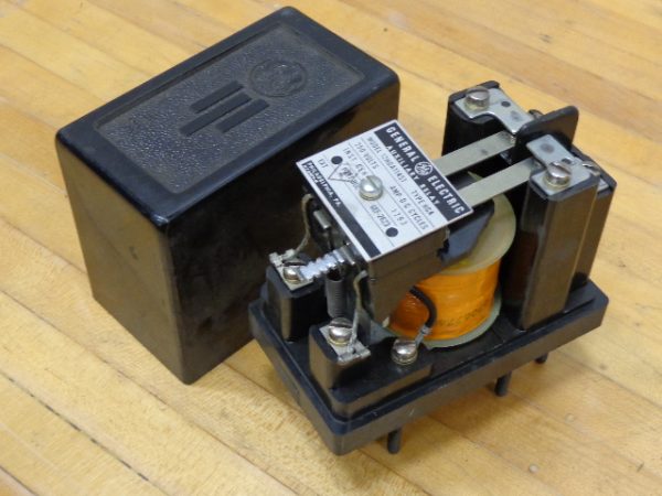 12HGA11A51:GENERAL ELECTRIC AUXILIARY RELAY 12HGA11A51,GENERAL ELECTRIC